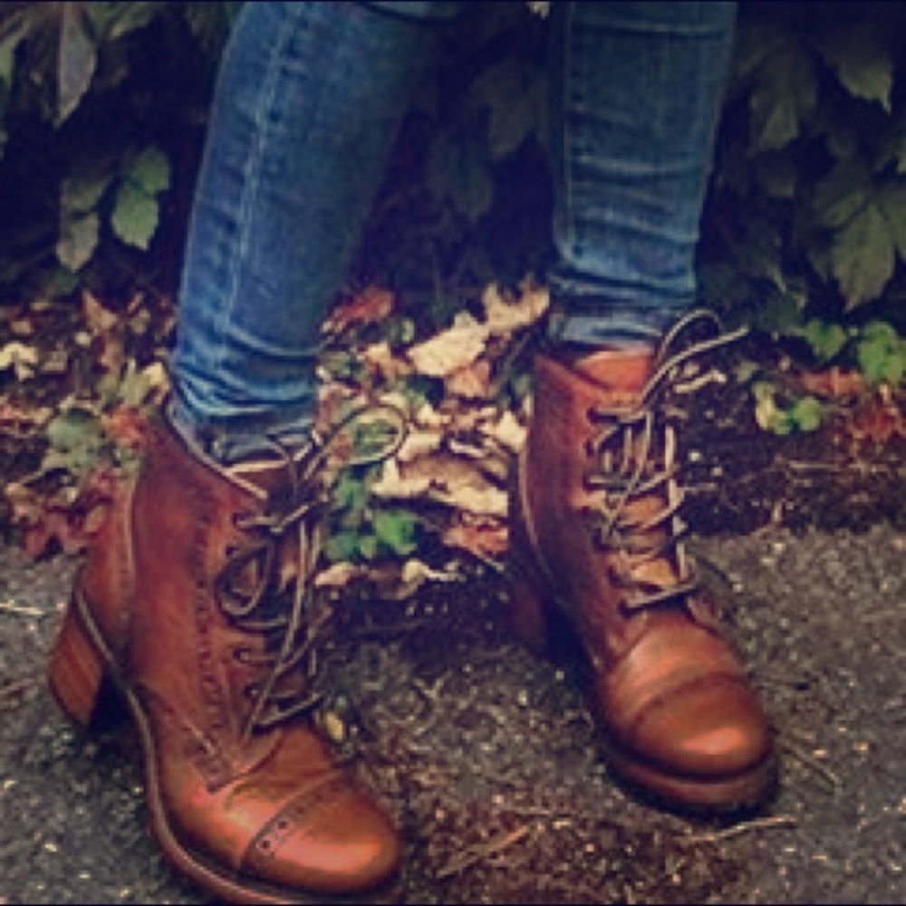 Fyre “Sabrina” Boots